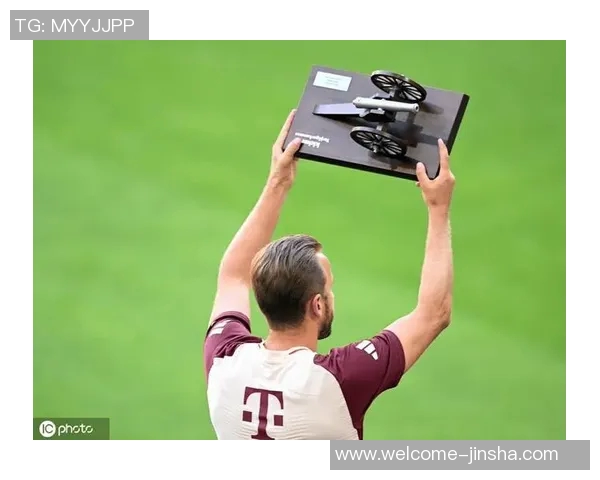 德甲第13轮最佳评选凯恩再度荣膺替补出场30分钟上演帽子戏法